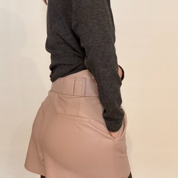 Zara faux leather paperbag shorts - Size XS - Picture 3 of 8